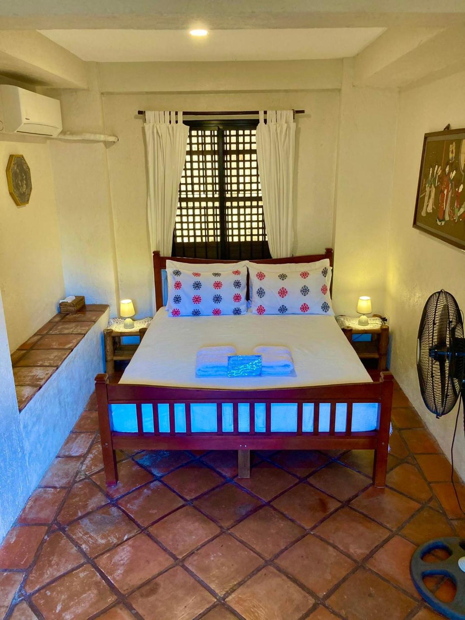 Posada La Patriciana Taal Exteriér fotografie